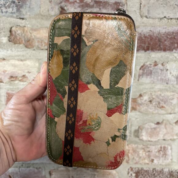 Patricia Nash Wallet Tropical Dreams Floral Leather - Picture 2 of 7